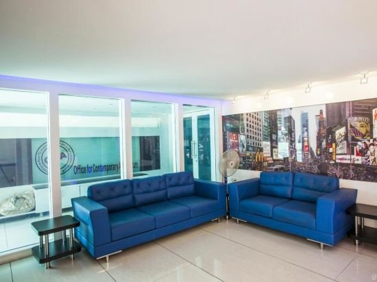 Фото Hotel Ambassador