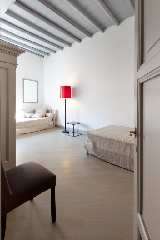 Фото Habitats Pantheon Apartments