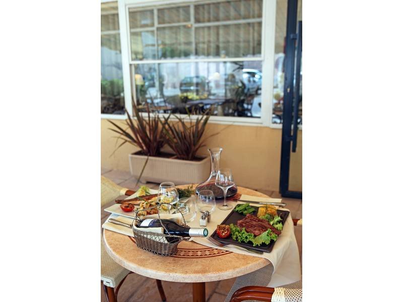 Фото Hotel Restaurant Le Cours