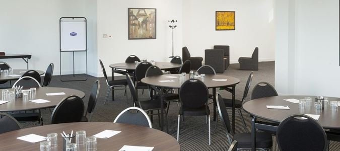 Фото Hampton by Hilton London Luton Airport
