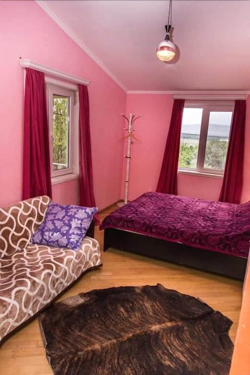 Фото Amiran's Lake