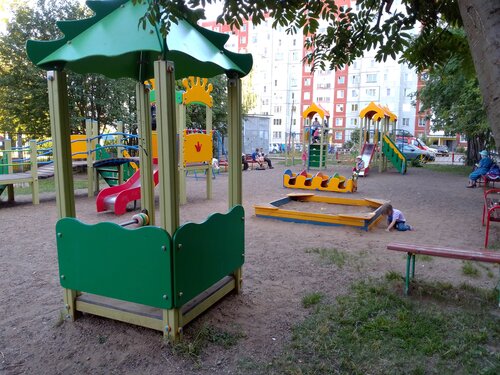 Детская площадка, детская площадка, Киров, микрорайон Юго-Западный — Яндекс  Карты