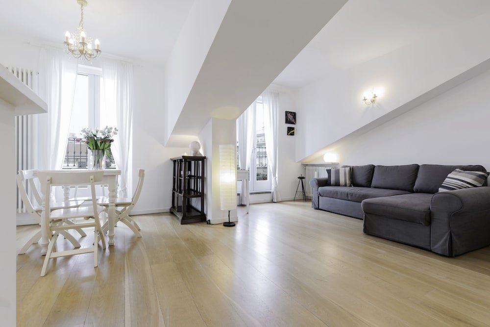 Фото Milan Retreats Magenta