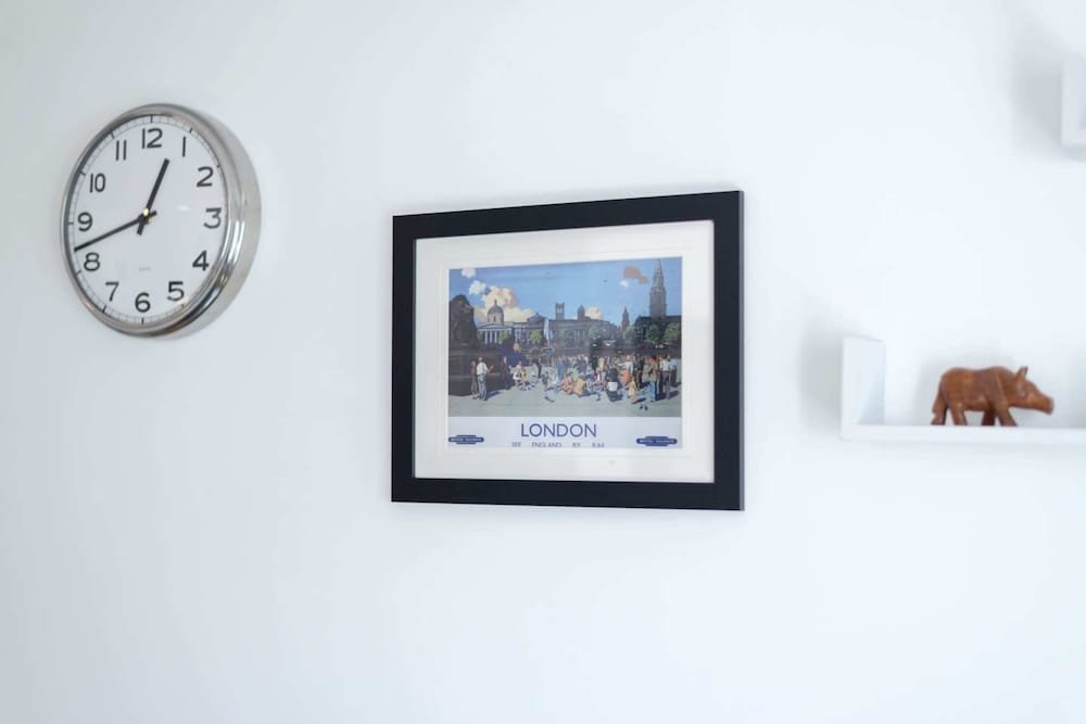 Фото Bright Studio Flat, Amazing Location!