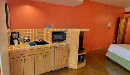 Внешний вид отеля Embarc Palm Desert в Палм-Дезерте, фото 5