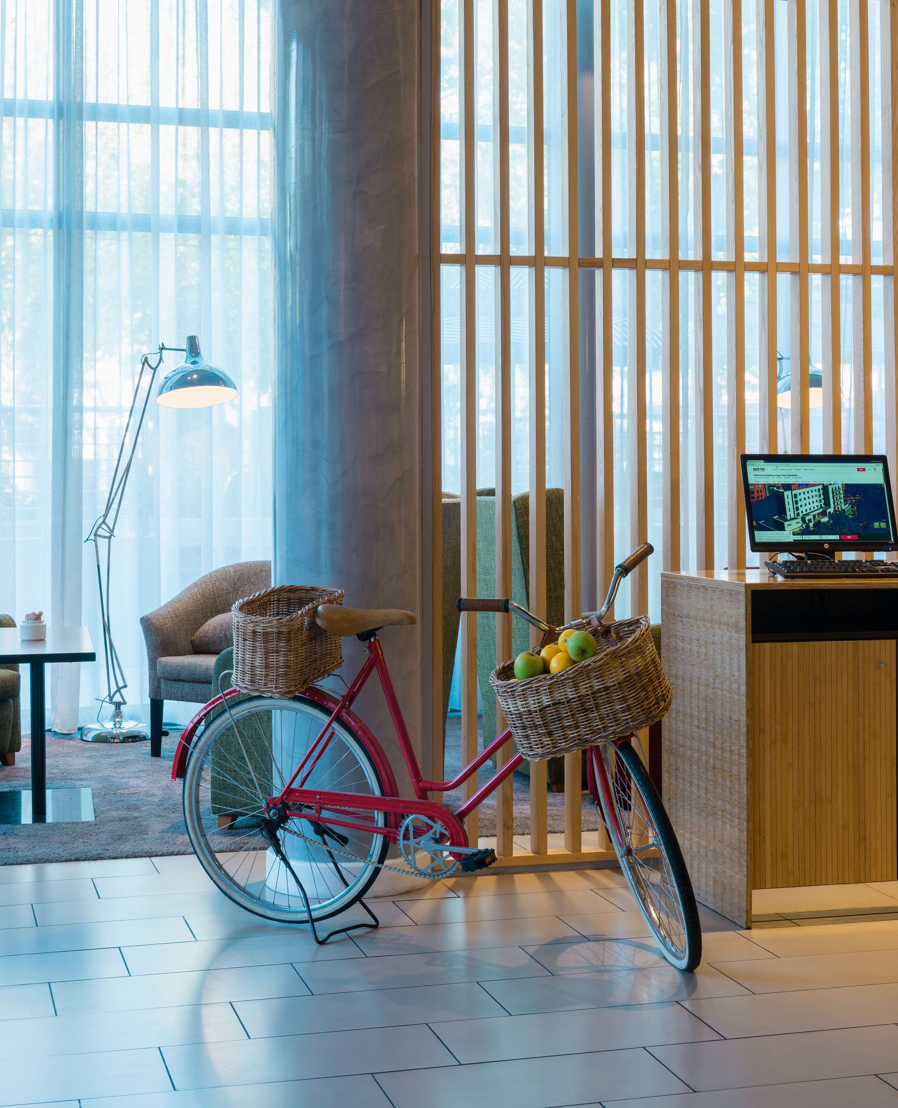 Фото Park Inn by Radisson Cape Town Newlands