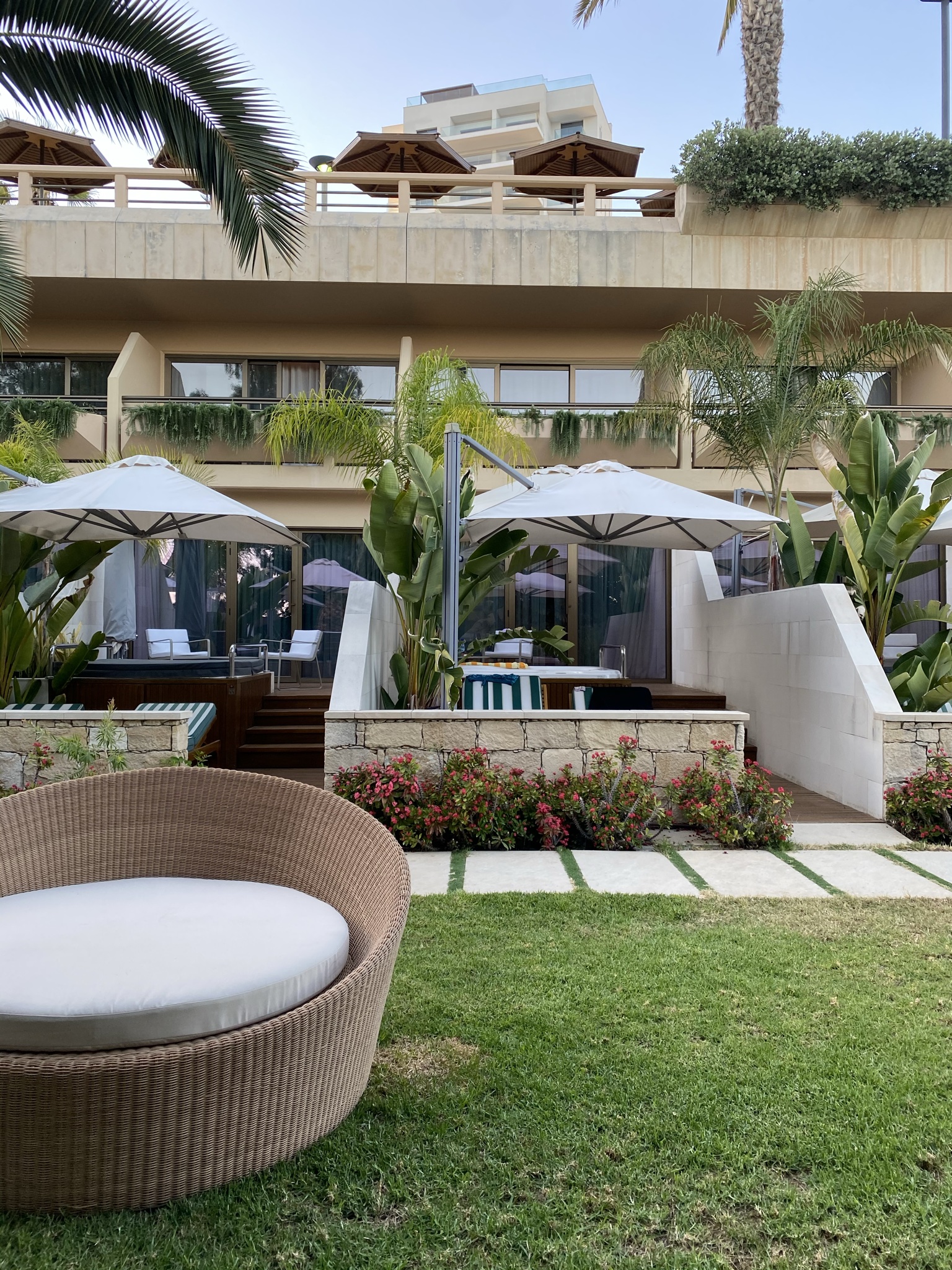 Фото Four Seasons Hotel