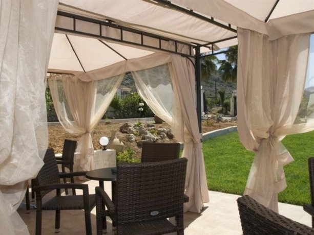 Фото W Suites by Estia