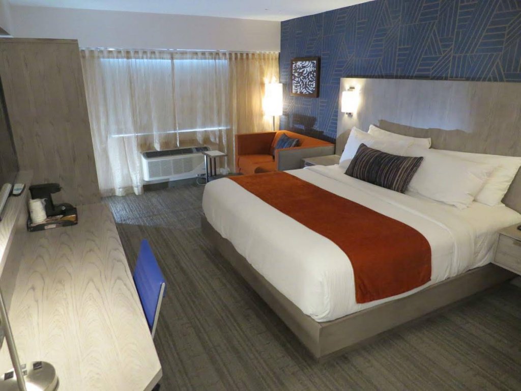 Фото Best Western Plus Landmark Inn