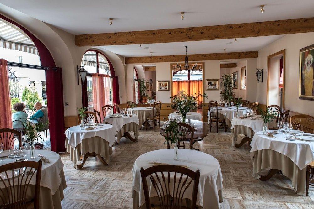 Фото Hôtel de France