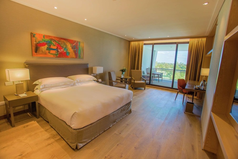 Фото Hilton Pilar