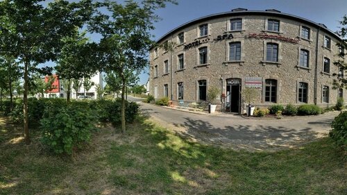 Гостиница Brit Hotel Dinan Le Connetable в Динане