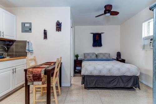 Фото The Blue House Fort Lauderdale