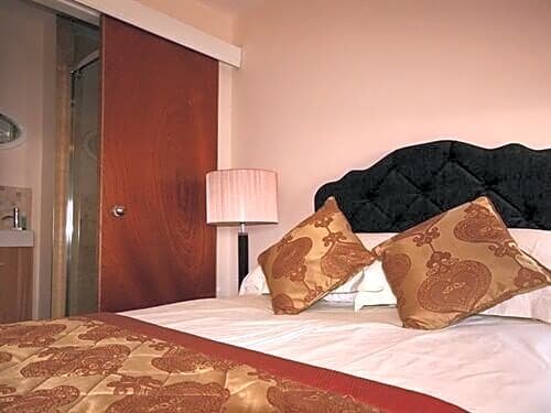 Фото East Gate Inn