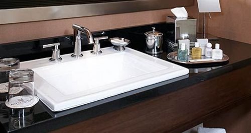 Фото The Bostonian Boston