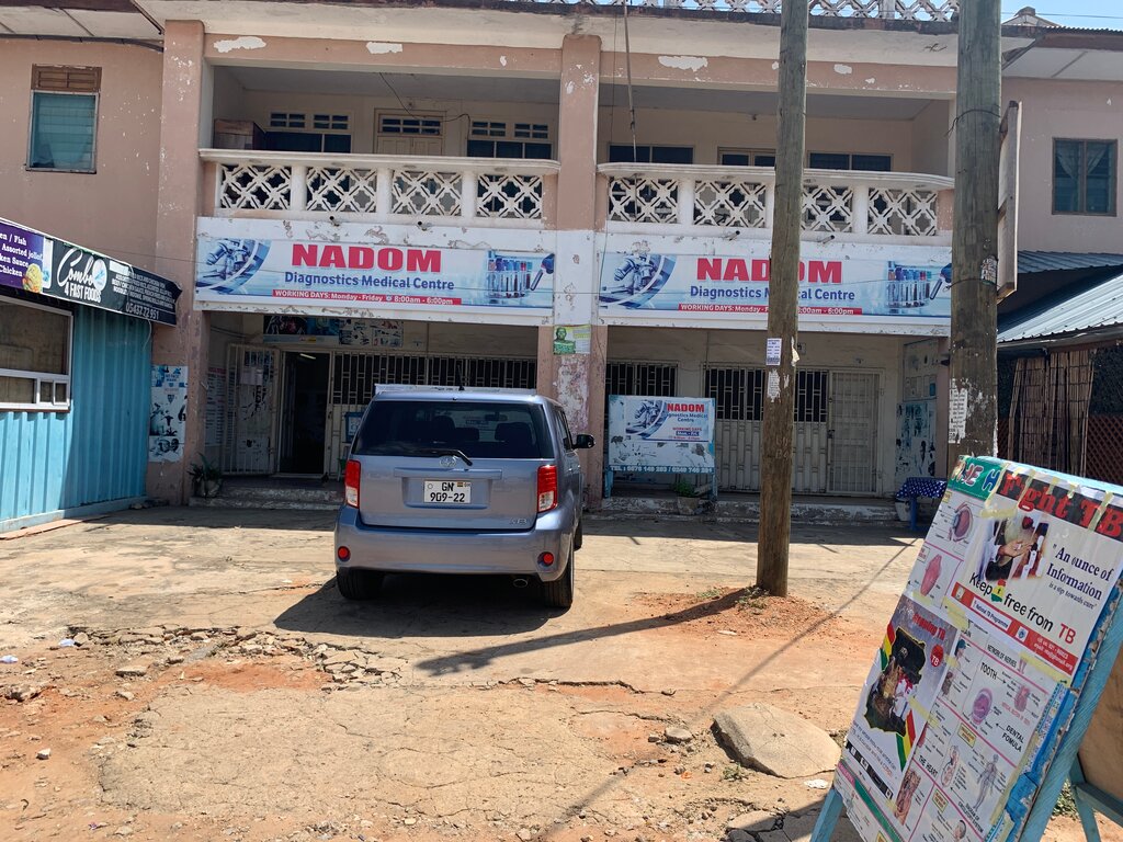 Medical examination Nadom Diagnostic Centre, Accra, photo
