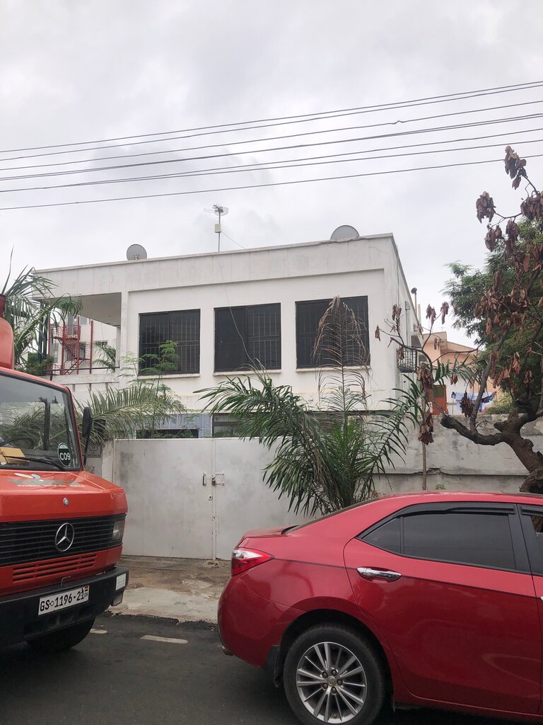 Housing complex White house, Accra, photo