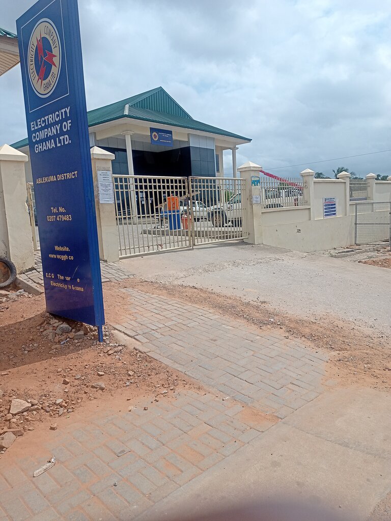 Maintenance of electricity networks Ecg, Earth, photo