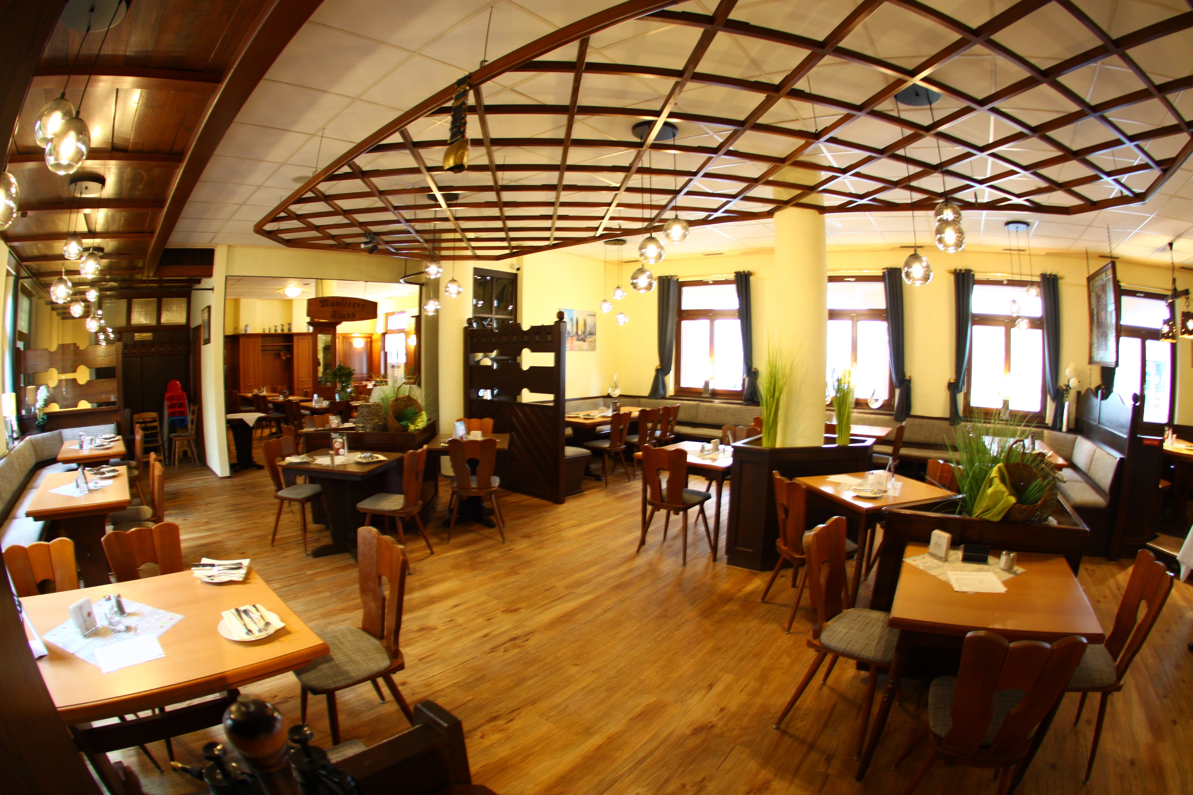 Фото Hotel-Restaurant Zum Goldenen Löwen