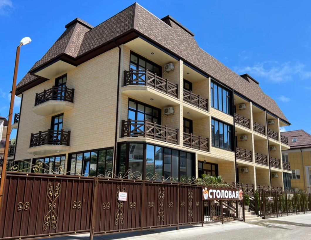 Фото отеля 1