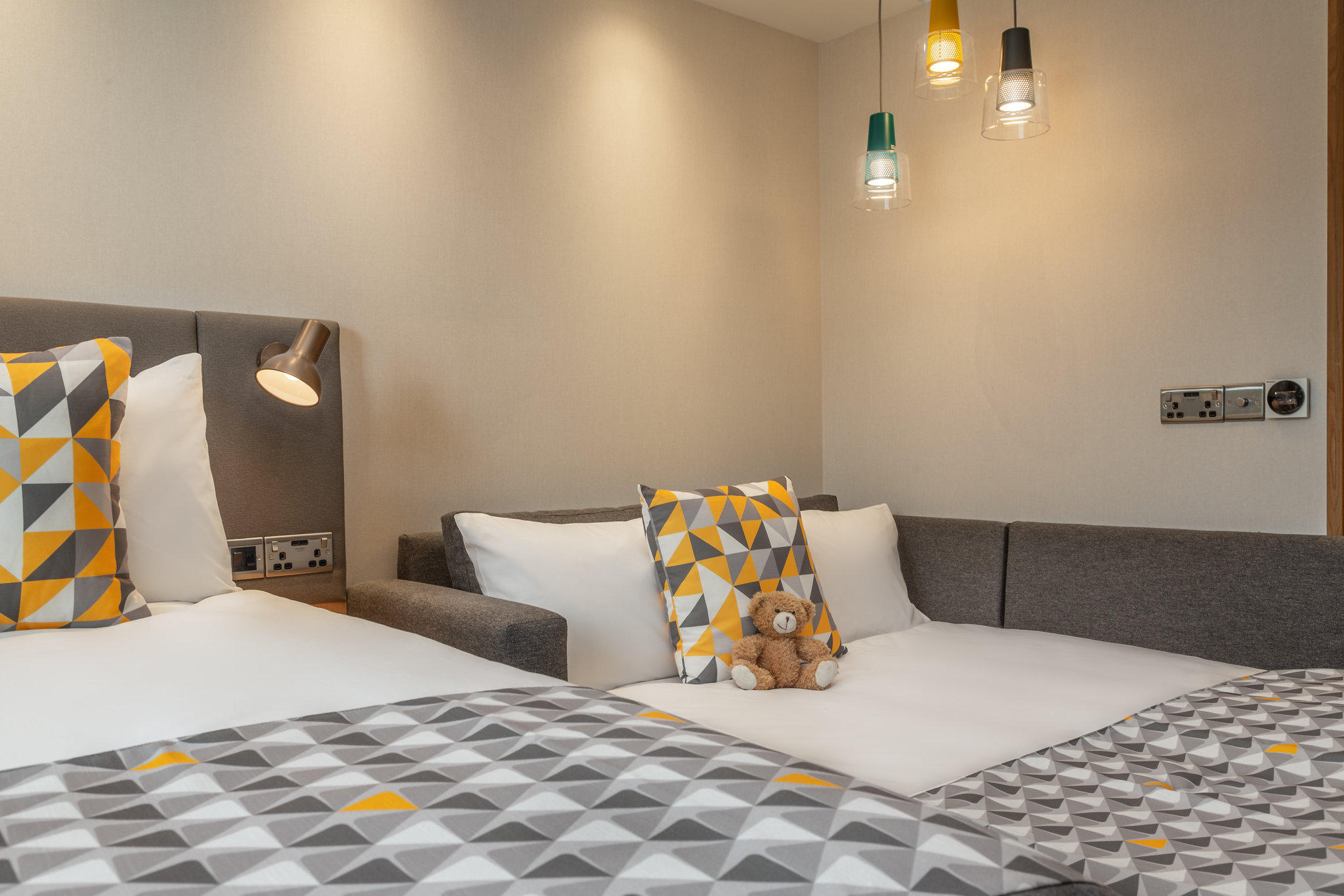 Фото 158242913888