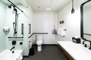 Гостиница The Alexis Royal Sonesta Hotel Seattle