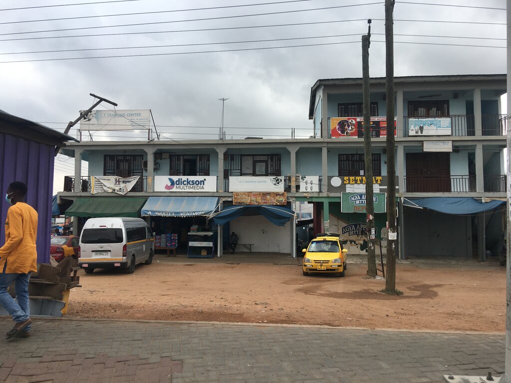 Alcoholic beverages Agya appiah depot, Accra, photo