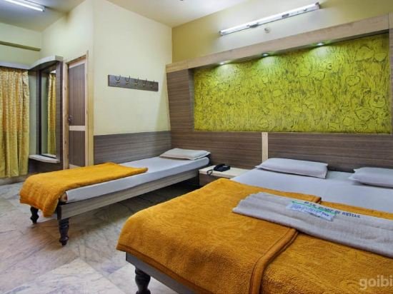 Фото Mannars Deluxe Lodge