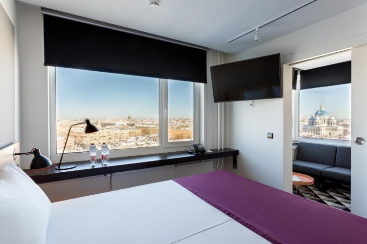 Фото Azimut Сити Отель Санкт-Петербург