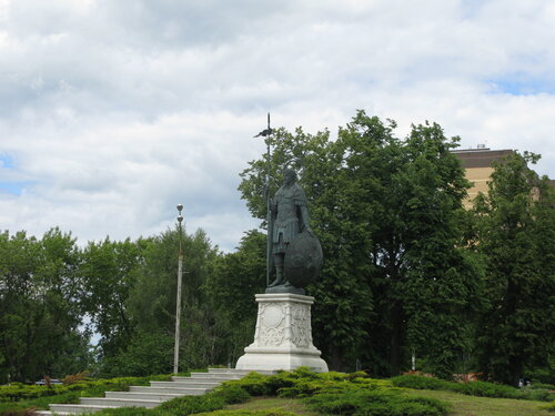 Памятник, мемориал Святой Дмитрий Солунский, Дмитров, фото