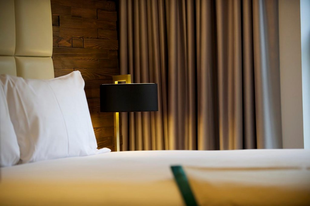 Фото The Lodge Hotel Putney