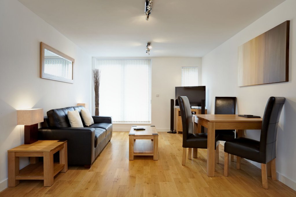 Фото Imperial Court by Flying Butler