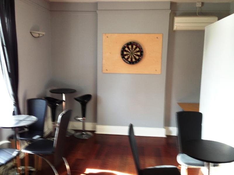 Фото Coach House Hotel