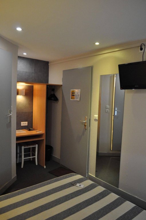 Фото Fasthôtel Avignon Nord