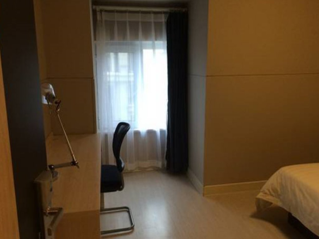 Фото Jinjiang Inn Changchun Government