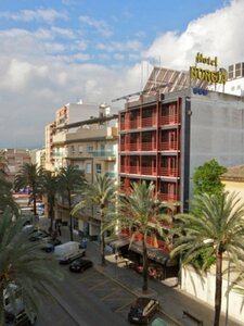 Гостиница Hotel Borgia в Гандии