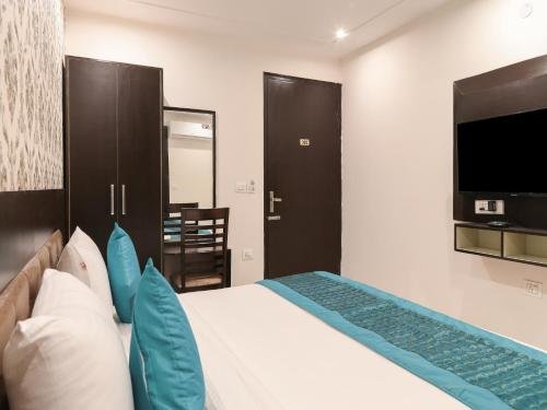 Фото Oyo Townhouse 516 Hotel N Suites