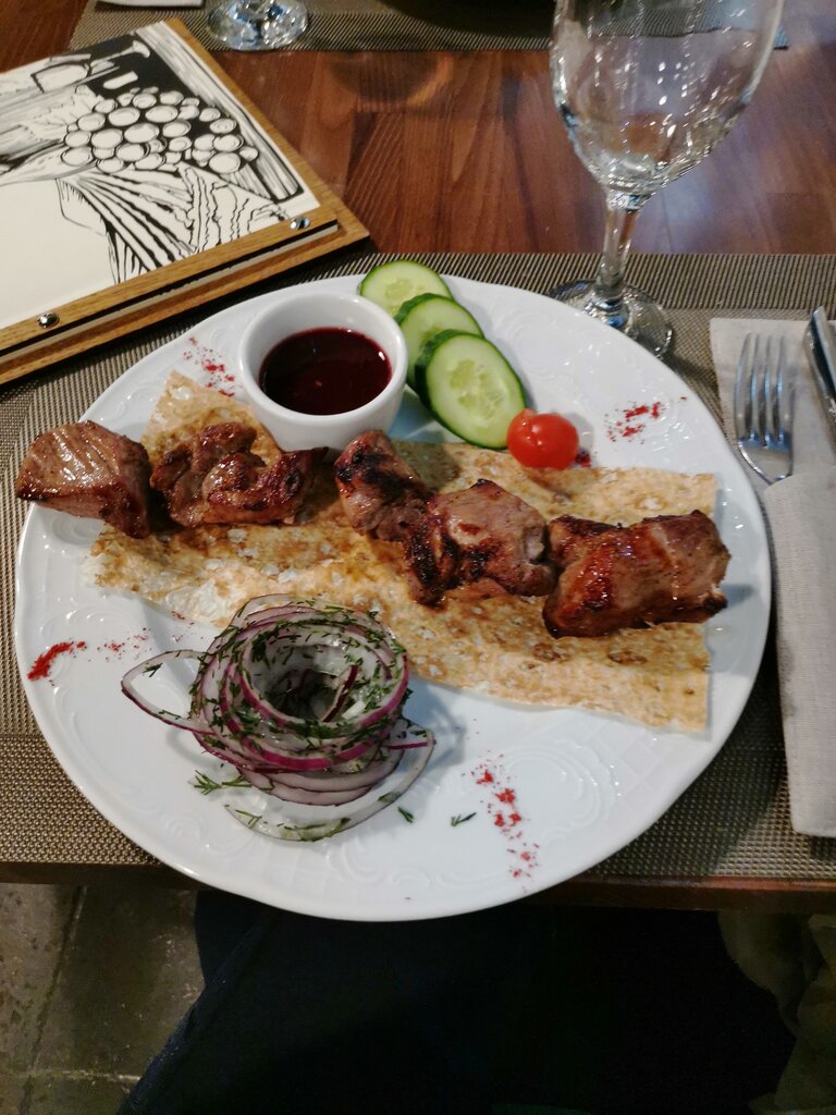مقهى Cafe of authentic Georgian cuisine Madiani ، موسكو، صورة