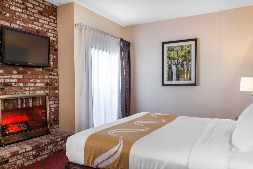 Фото Quality Inn & Suites Irvine Spectrum