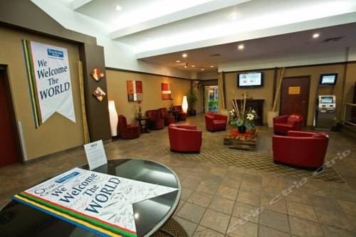 Фото Travelodge by Wyndham Vancouver Airport