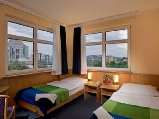 Фото отеля 2