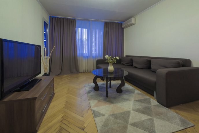 Alojamiento en alquiler diario Vozle TTs Gulliver Apartments, , foto
