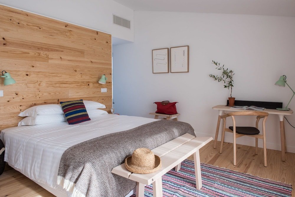 Фото Craveiral Farmhouse by Belong