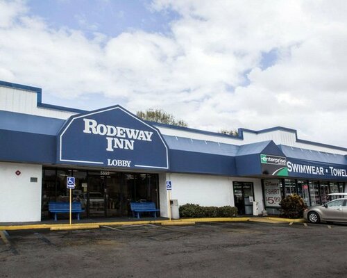 Гостиница Rodeway Inn Maingate в Орландо