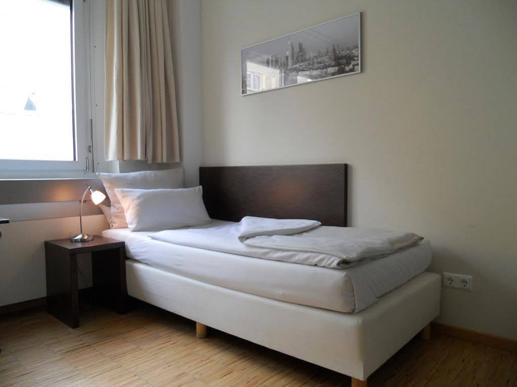 Фото Paragon Apartments