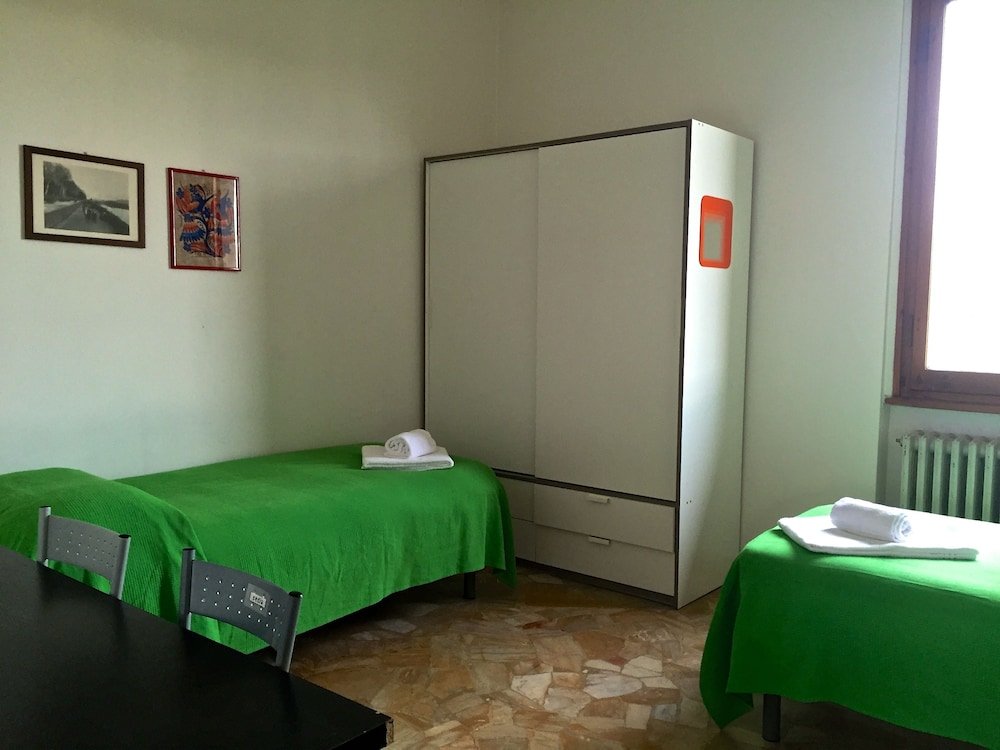 Фото Iris Florentina