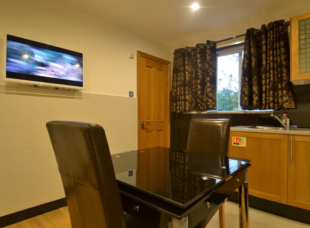 Фото Hyde Park Apartments 8 Craven Hill