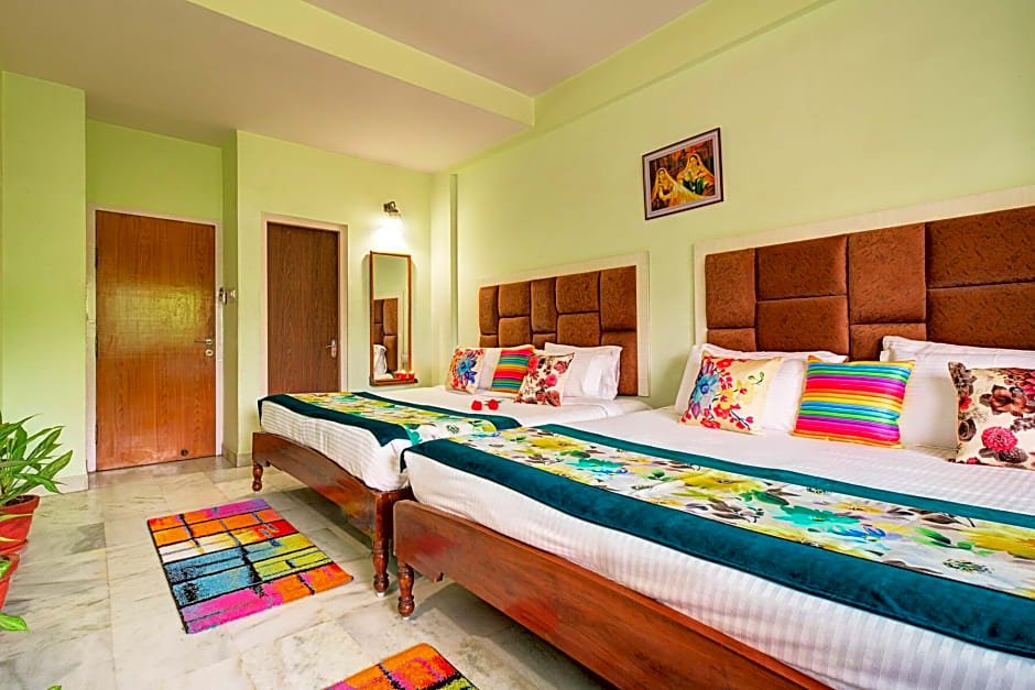 Фото Hotel Sarang Palace