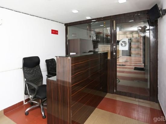 Фото Oyo 1760 Salt Lake Sector 1