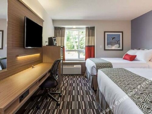 Гостиница Microtel Inn & Suites by Wyndham Eagle River/Anchorage Area в Штате Аляска